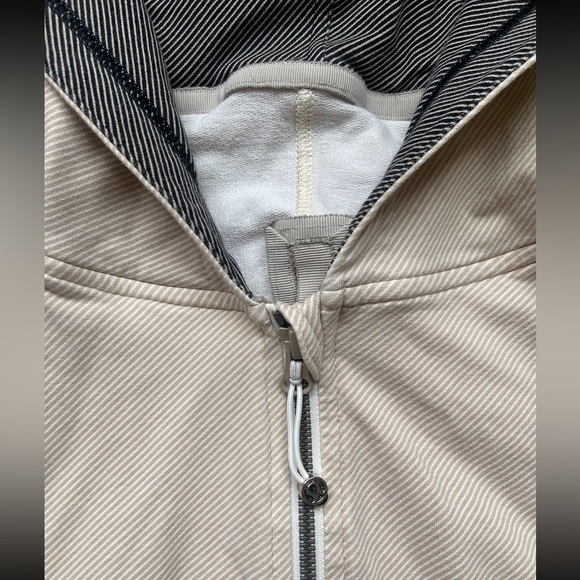 LULULEMON FULL ZIP STRIPED CREAM HOODIE / SWEATSHIRT SIZE 6 - Picture 5 of 11